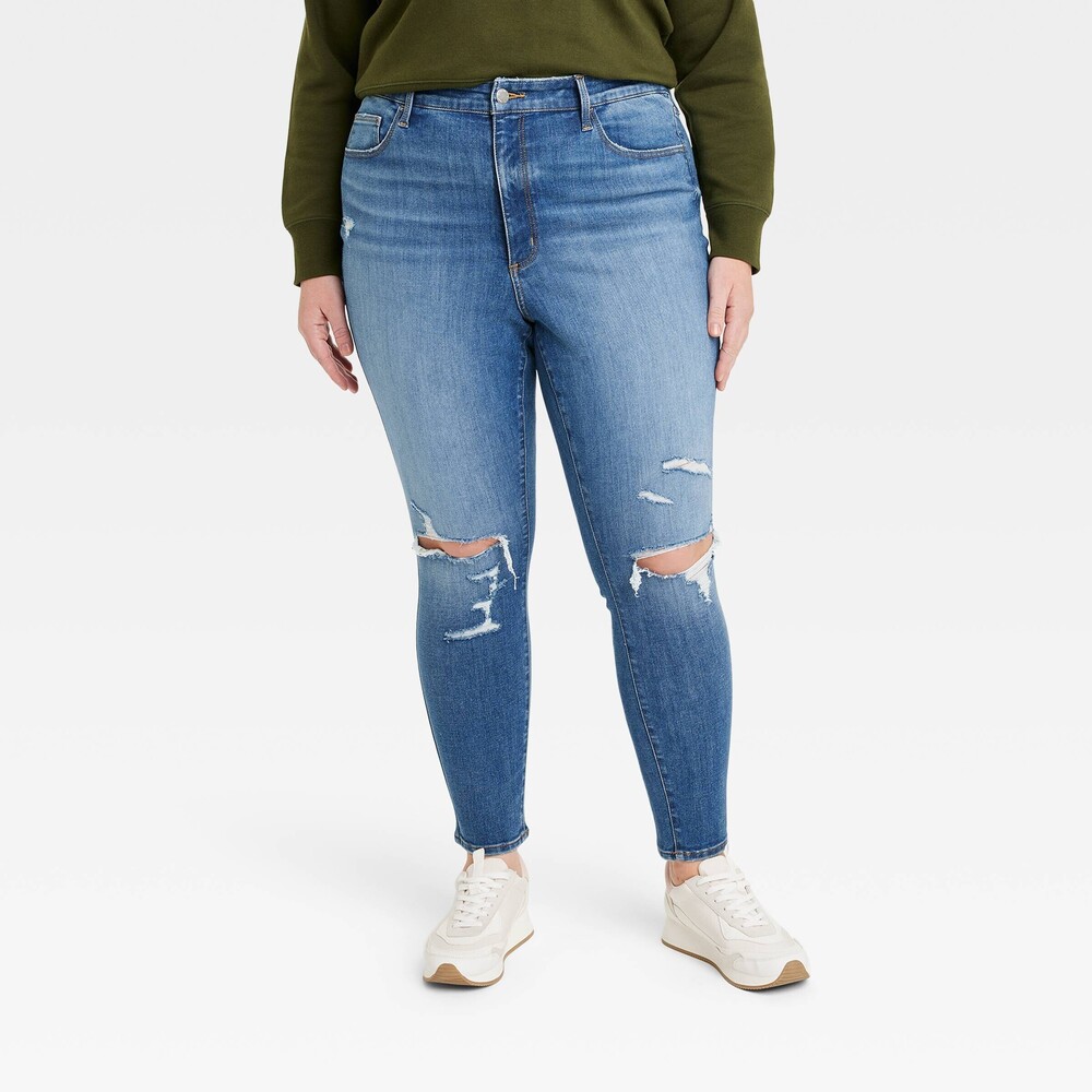High-Rise Skinny Jeans - Medium Wash 22